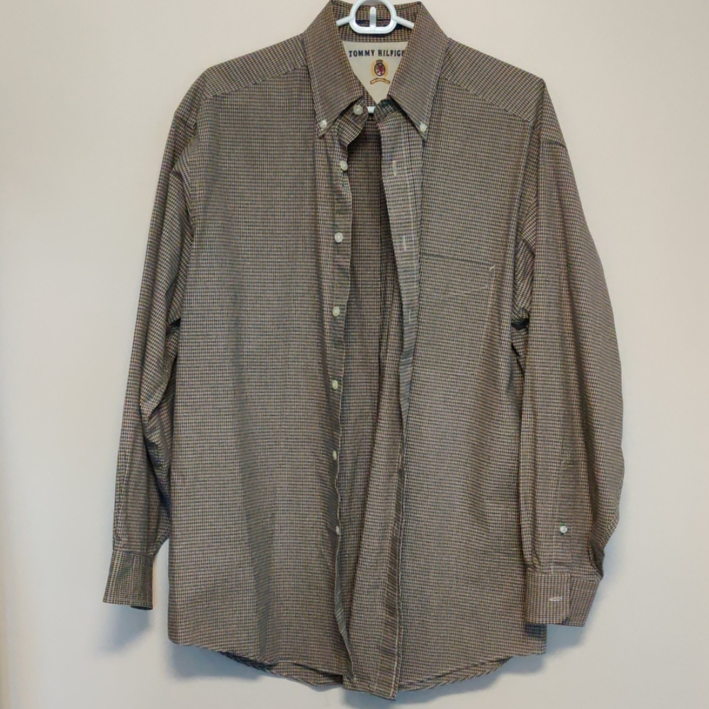 Tommy hilfiger long sleeve button down plaid shirt